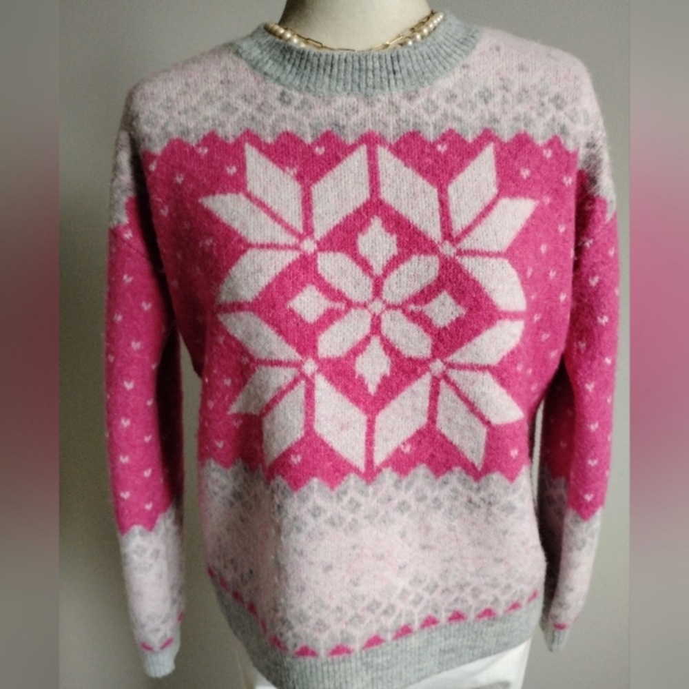 LOFT Pink Sweater Size Small